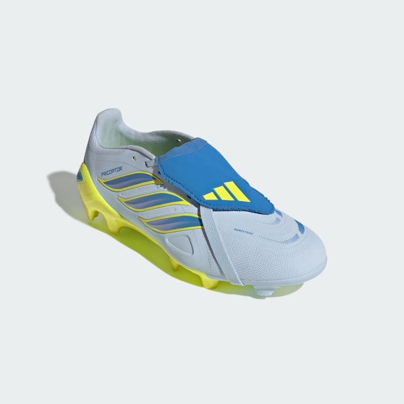 adidas Predator League z wywijanym językiem do gry na naturalnej nawierzchni