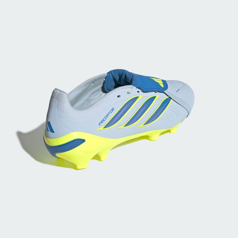 adidas Predator League z wywijanym językiem do gry na naturalnej nawierzchni