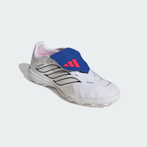 adidas PREDATOR LEAGUE z wywijanym językiem, przeznaczone do gry na murawie