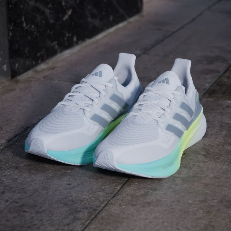 adidas Ultraboost 5