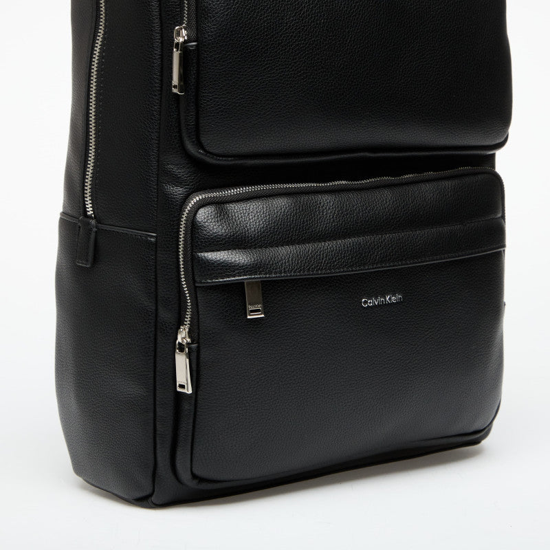 Calvin Klein Raised Double Pocket Black