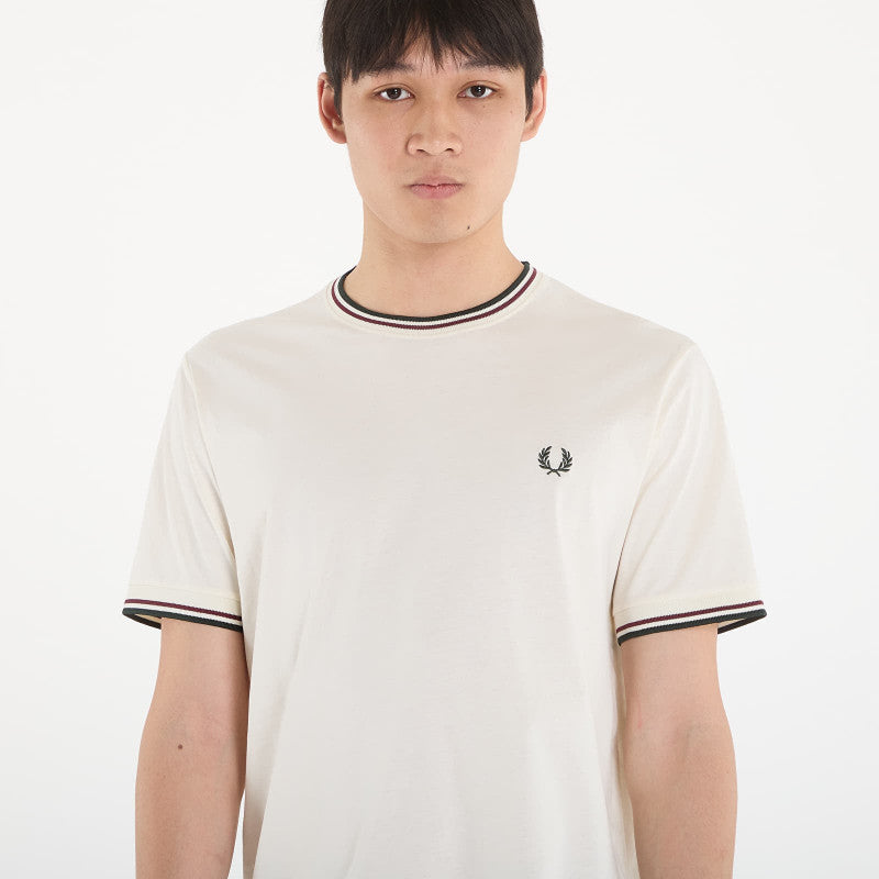 FRED PERRY Twin Tipped T-Shirt Ecr/ Oxbld/ Grsrts