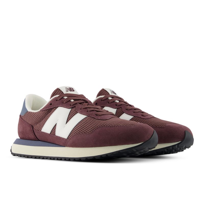New Balance 237