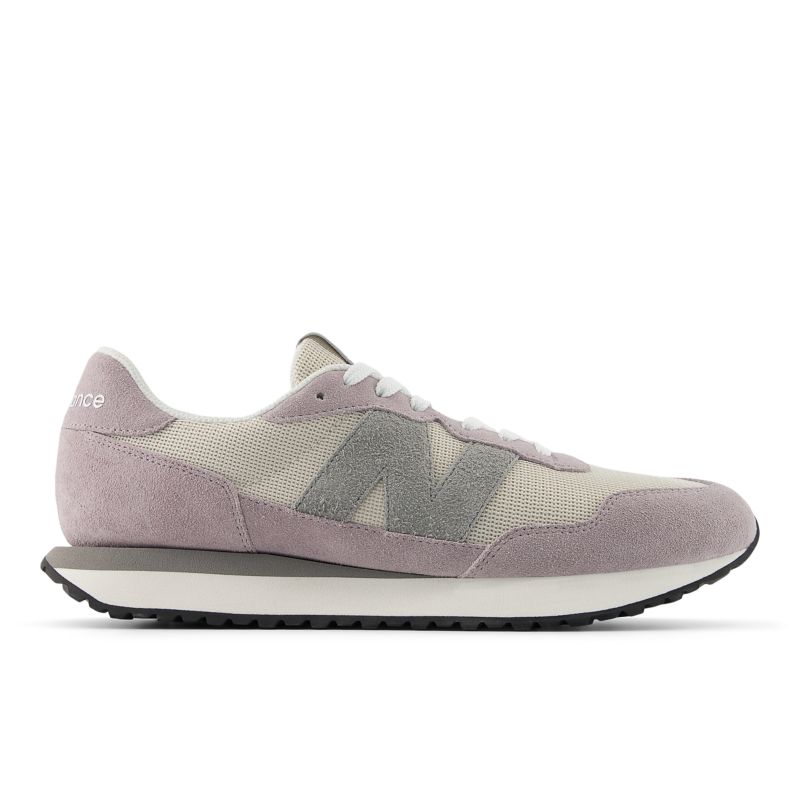 New Balance 237