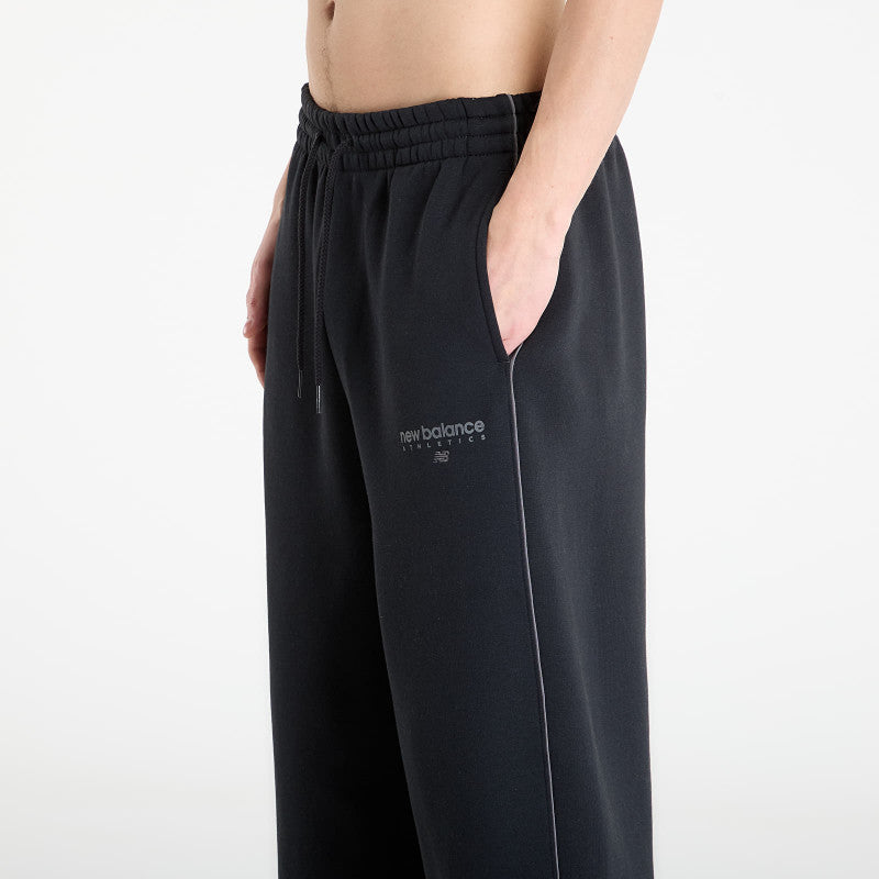 New Balance Linear Graphic Fleece Pant Black