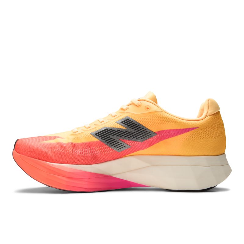 New Balance FuelCell SC Elite V5