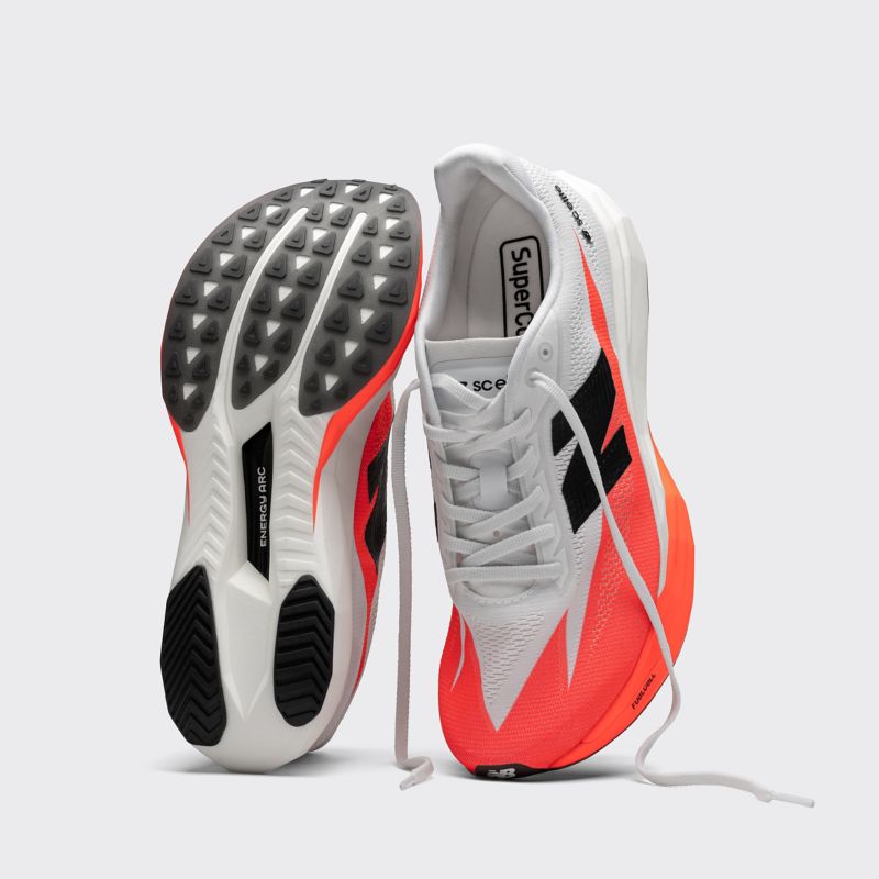 New Balance FuelCell SC Elite V5