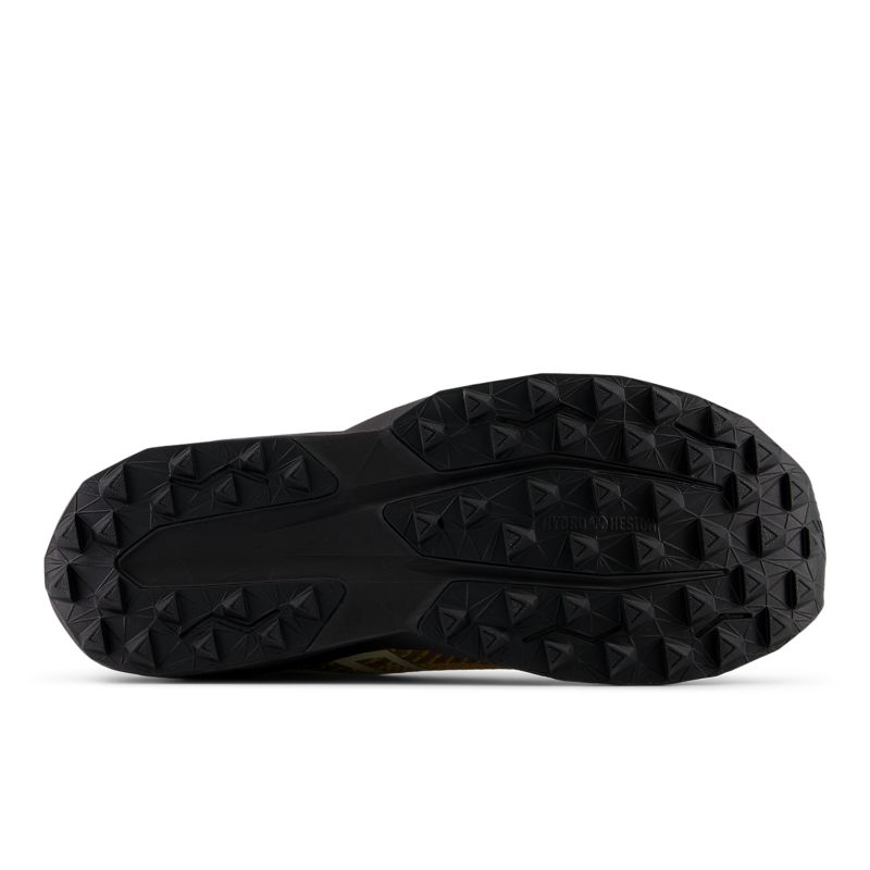 New Balance FuelCell Venym