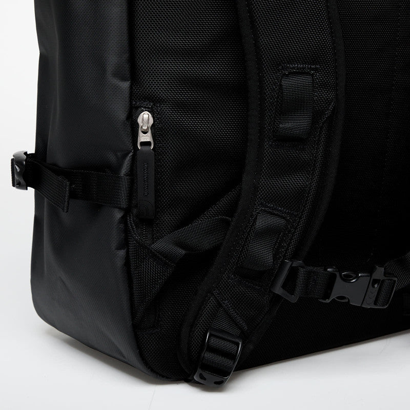 The North Face Base Camp Fuse Box Tnf Black/ Tnf Black/ Npf 30