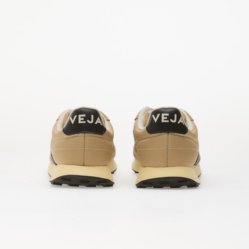 Veja Belem Nolyn Almond/ Black