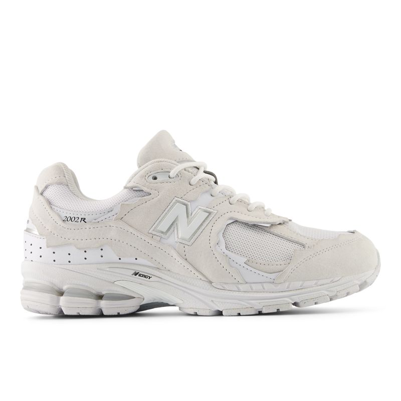 New Balance Protection Pack 200 GS