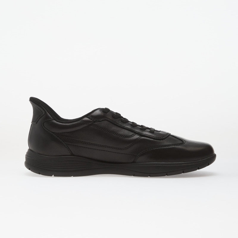Geox Spherica Ec2 Plus Fast in Black