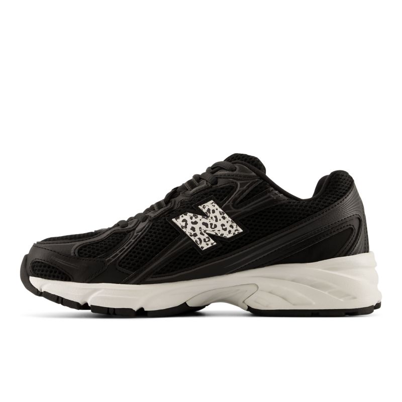 New Balance 740 Black/ Sea Salt