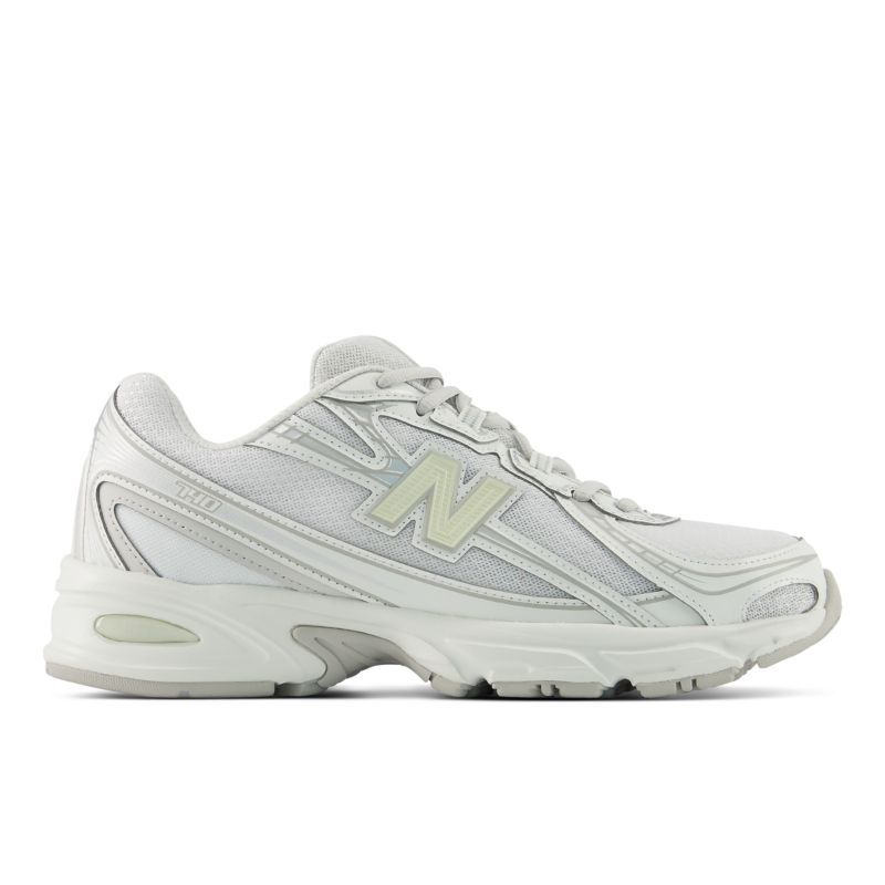 New Balance 740 White/ Silver Metallic