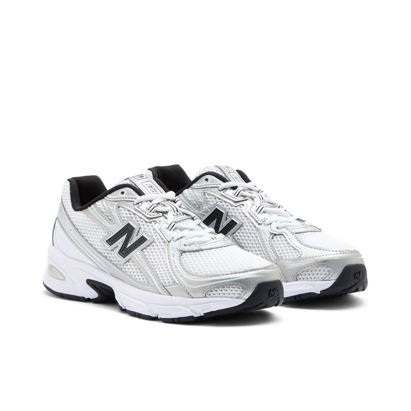 New Balance 740