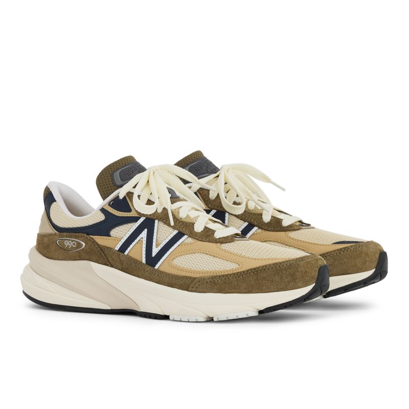 New Balance 990