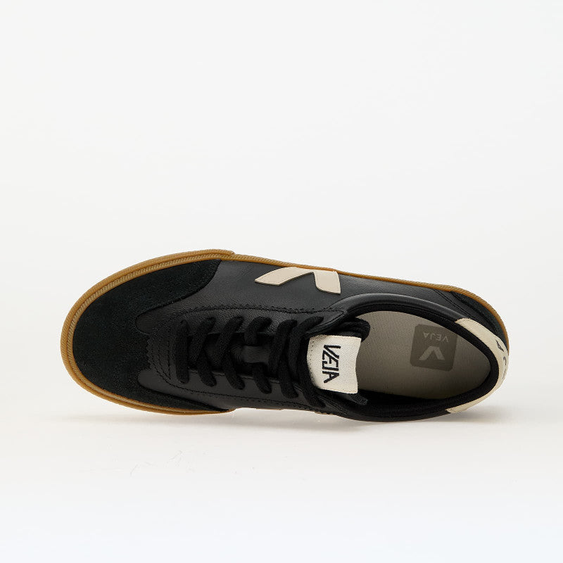 Veja Volley Black Pierre