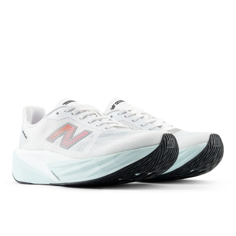 New Balance FuelCell Rebel v5