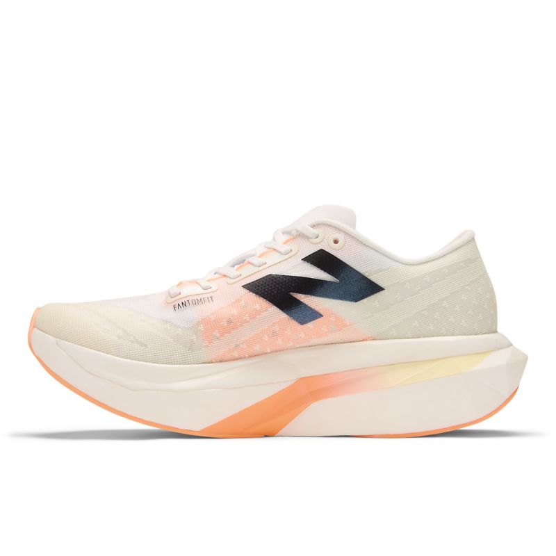 New Balance FuelCell SC Elite V4